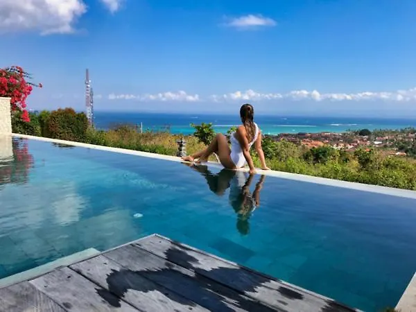 353 Degrees North * Nusa Lembongan